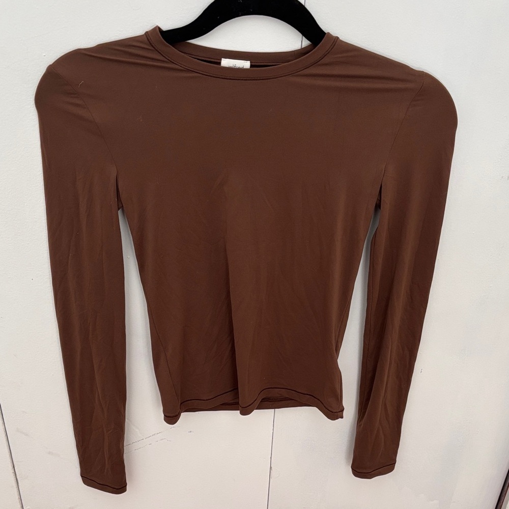 Wilfred Aritzia longsleeve